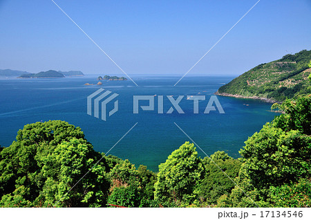 栖原の海に浮かぶ島々(毛無島・苅藻島・鷹島) 17134546