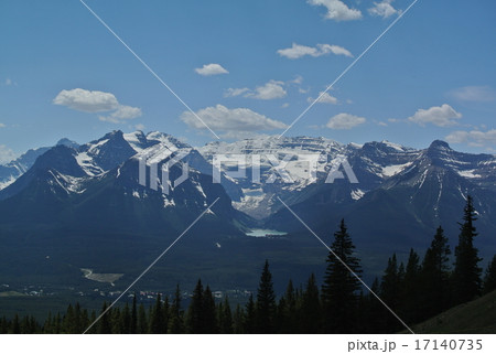 夏のLake Louise（ルイーズ湖）1 17140735