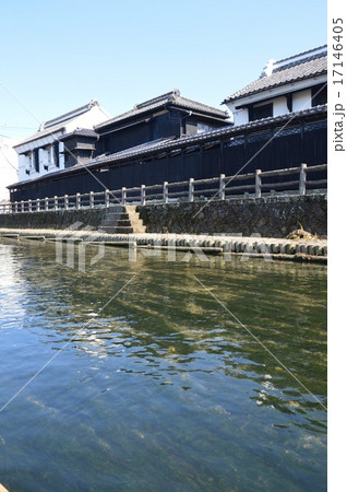 巴波川沿いに広がる「蔵屋敷」（栃木県栃木市） 17146405