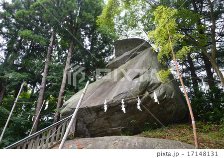 烏帽子岩（櫻山神社／岩手県盛岡市内丸） 17148131