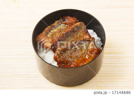 さんまの蒲焼丼 17148886