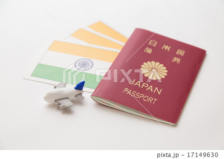 パスポートとインドの国旗 パスポートとインドの国旗 17149630