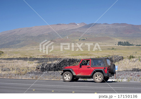 サドルロードから見るマウナケア山、 ハワイ島-2 サドルロードから見るマウナケア山、 ハワイ島-2 17150136