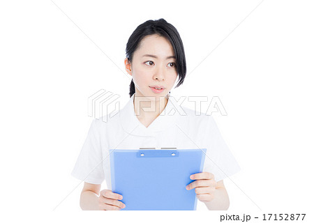女性看護師 17152877