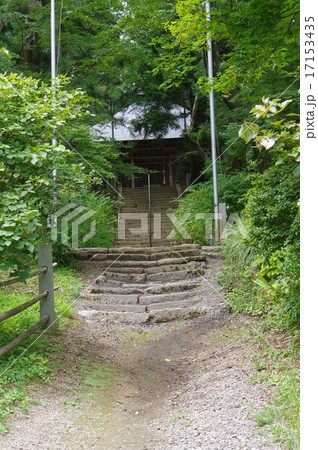 信州安曇野　重要文化財　松尾寺の参道　～室町中期の建築物 17153435