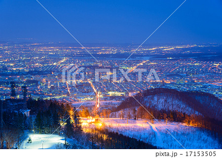 札幌の夜景　藻岩山展望台からの眺め 17153505