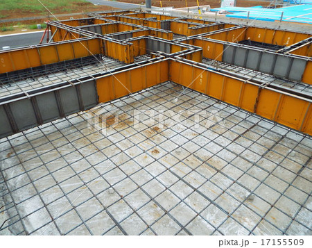 一戸建て住宅のベタ基礎を作ります 17155509