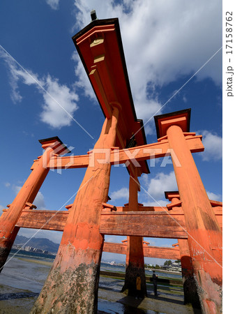 厳島神社の大鳥居 厳島神社の大鳥居 17158762