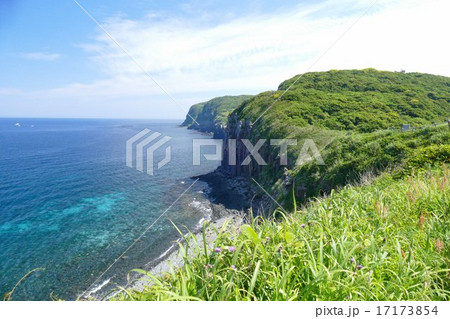 【大バエ断崖】 長崎県平戸市生月町御崎 【大バエ断崖】 長崎県平戸市生月町御崎 17173854