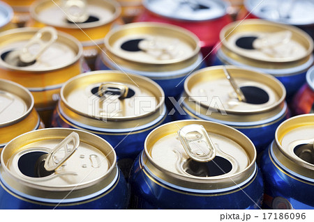 Empty beer aluminum cans .. 17186096