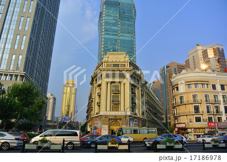 上海市黄浦区 17186978