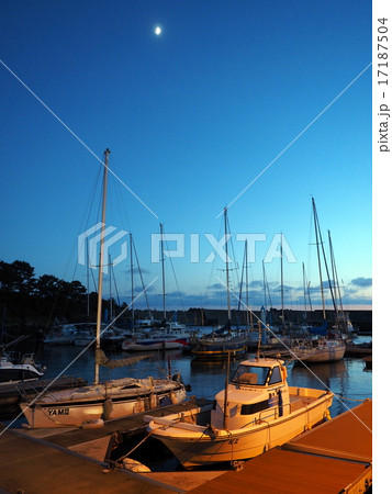 照島ヨットハーバー 17187504