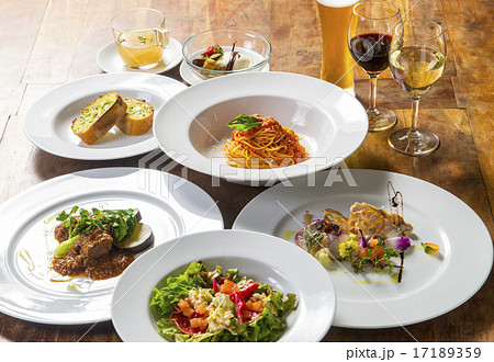 イタリアンコース料理イメージの写真素材