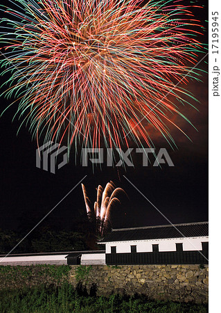8月熊本 人吉城と人吉花火大会の写真素材