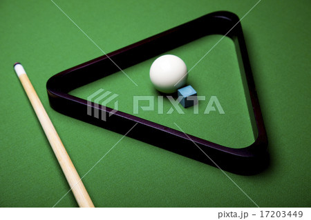 Pool balls, vivid colors, natural tone 17203449