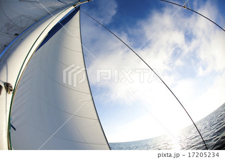 Winch with rope on sailing boat in the sea 17205234
