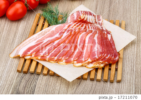 Sliced bacon 17211070