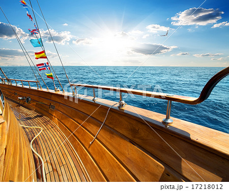 Yacht in the sea 17218012