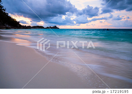 Beach and sea sunset at Koh Miang Thailand 17219195