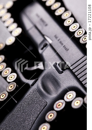 Gun, vivid colors, natural tone Gun, vivid colors, natural tone 17221108
