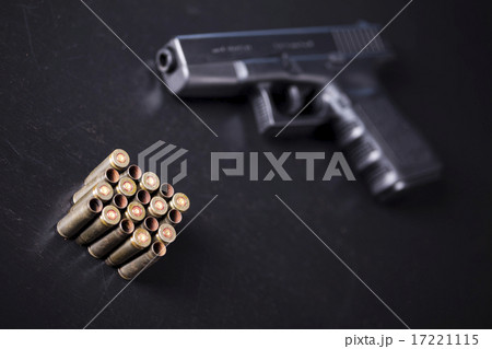 Gun, vivid colors, natural tone Gun, vivid colors, natural tone 17221115