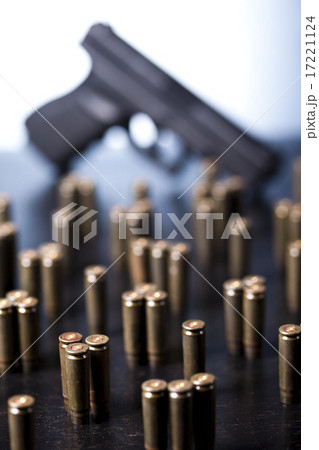Gun, vivid colors, natural tone Gun, vivid colors, natural tone 17221124