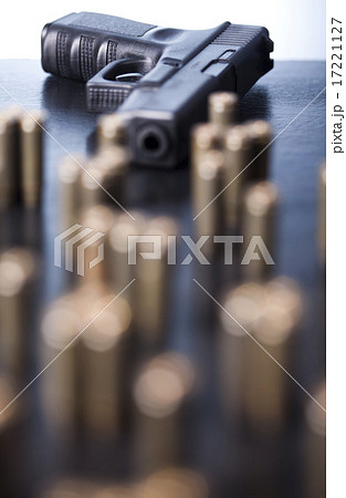 Gun, vivid colors, natural tone Gun, vivid colors, natural tone 17221127