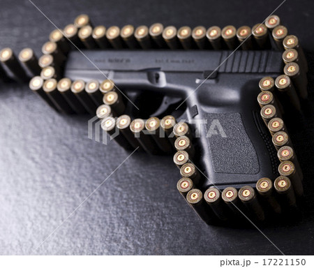 Automatic handgun, vivid colors, natural tone Automatic handgun, vivid colors, natural tone 17221150