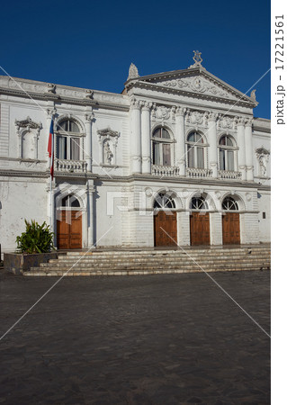 Historic Theatre in Iquique 17221561