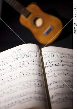 [PHO187] Books & Music_049 17232197