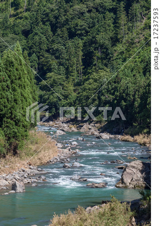 上桂川の流れ 17237593