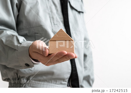 作業服の男性 17242515