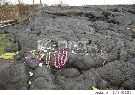 ハワイ島ボルケーノの溶岩流の被害-6 ハワイ島ボルケーノの溶岩流の被害-6 17249105