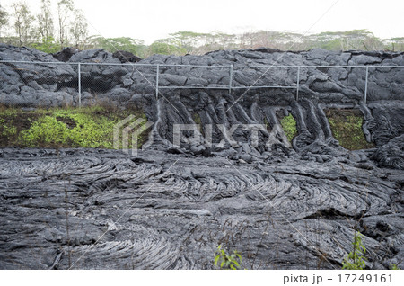 ハワイ島ボルケーノの溶岩流の被害-11 17249161