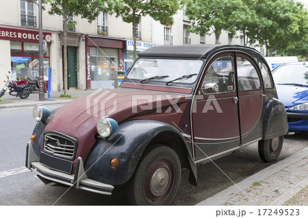パリ　クラシックカー 17249523