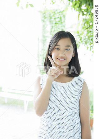 ポートレート 10代の女の子 ポートレート 10代の女の子 17249850