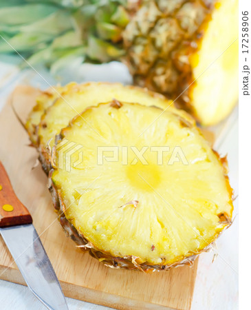 pineapple 17258906