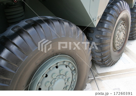 戦後初めて実用化された装輪装甲車の展示 戦後初めて実用化された装輪装甲車の展示 17260391