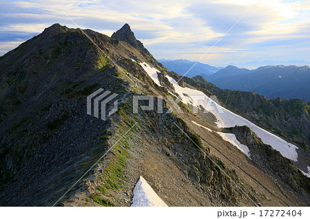 中岳から見る大喰岳と槍ヶ岳 中岳から見る大喰岳と槍ヶ岳 17272404