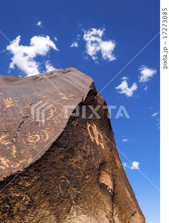 Petroglyph 17273085