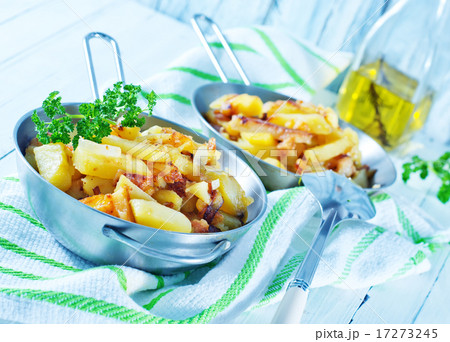 fried potato 17273245