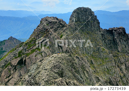 奥穂高岳から見るジャンダルム 奥穂高岳から見るジャンダルム 17273439