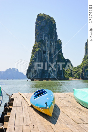 Kayak at Halong bay, Vietnam 17274501