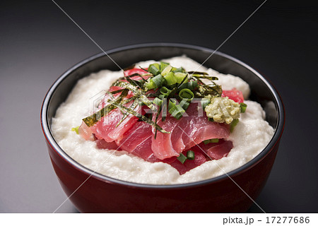 マグロ山かけ丼 マグロ山かけ丼 17277686