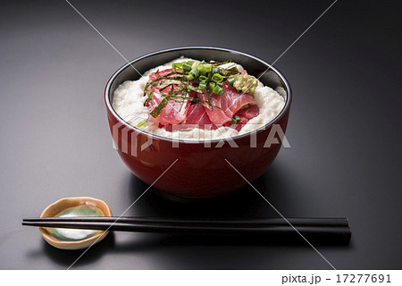 マグロ山かけ丼 17277691