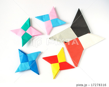 折り紙の手裏剣 17278316