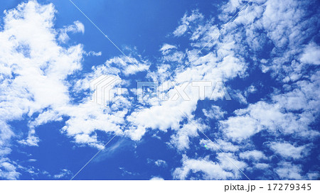 イメージ背景 空 雲 天気 16 9の写真素材