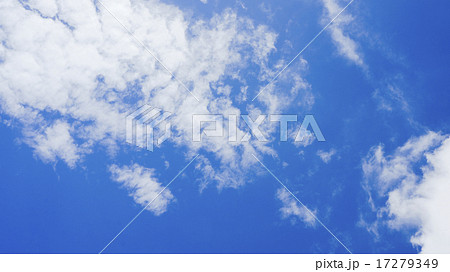 イメージ背景 空 雲 天気 16 9の写真素材