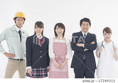 いろいろな立場の日本人 17284313