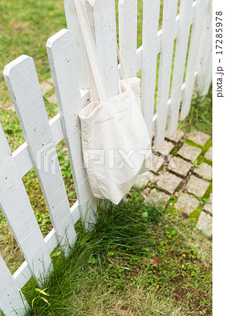 白い柵 17285978